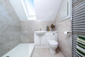 En-suite- click for photo gallery